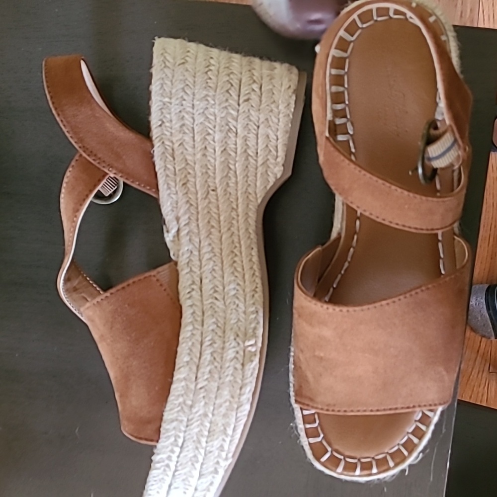 universal threads wedges - Picture 1 of 2